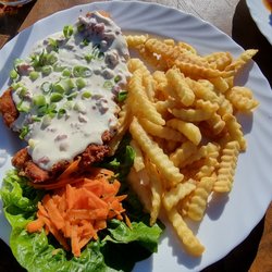 Landgasthaus Gut Lohof - Schnitzel Elsässer Art