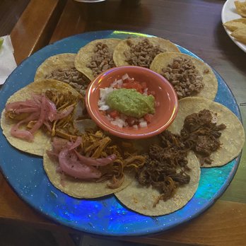 Salón Tenampa - Taco sampler. Some were good some where not. Would recommend to get a little taste of everything. - Dive Bars Near Me - México, D.F., DIF Salón Tenampa - Taco sampler. Some were good some where not. Would recommend to get a little taste of everything. - Dive Bars Near Me - México, D.F., DIF