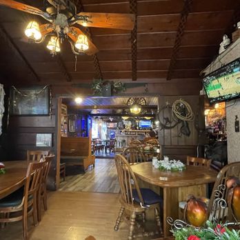 Melody's Place - Dining Room - Bars Near Me - Lytle Creek, California