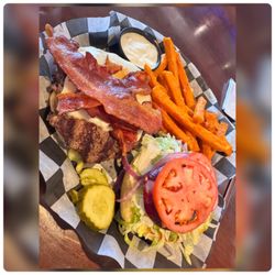 Chelo’s Hometown Bar & Grille - Bacon Burger