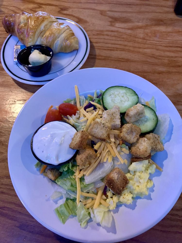 Food from Uptown Cafe & Club D'Est