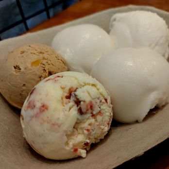 Good Behaviour - Flight - Ice Cream & Frozen Yogurt Near Me - Toronto, Ontario