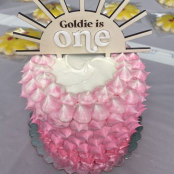 SugarJones - My daughters smash cake for her first birthday! - Bakeries Near Me SugarJones - My daughters smash cake for her first birthday! - Bakeries Near Me