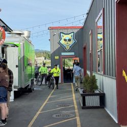 Food trucks in the entrance