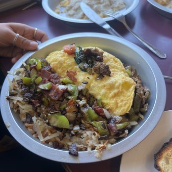 The Mother Lode - Veggie omelette with meat - Breakfast & Brunch Near Me - Baker City, Oregon The Mother Lode - Veggie omelette with meat - Breakfast & Brunch Near Me - Baker City, Oregon