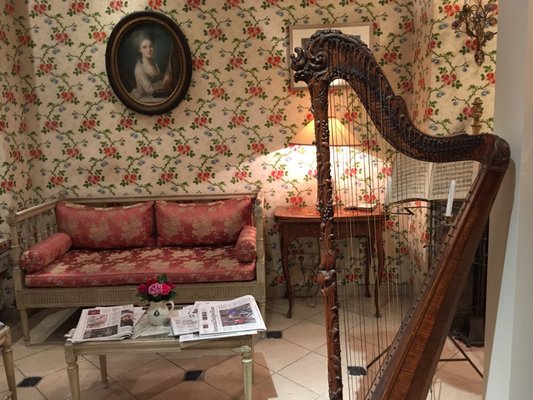 Hôtel Caron de Beaumarchais Paris Marais by null