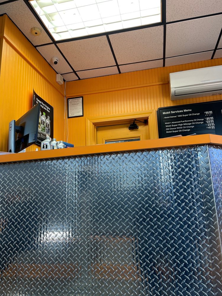 NEW ROCHELLE EXPRESS SERVICE Updated September 2024 14 Reviews 39