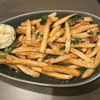 Brick+Bramble - Truffle fries - Cocktail Bars Near Me - Edwardsville, Illinois Brick+Bramble - Truffle fries - Cocktail Bars Near Me - Edwardsville, Illinois