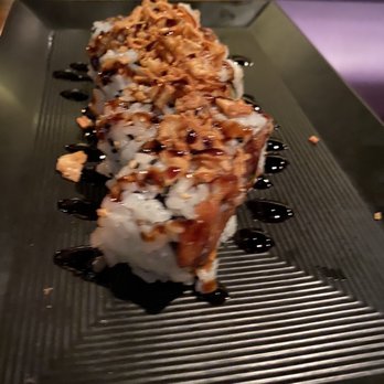 O-Ku - Spicy Tuna Crunch Roll - Sushi Bars Near Me - Charleston, South Carolina O-Ku - Spicy Tuna Crunch Roll - Sushi Bars Near Me - Charleston, South Carolina