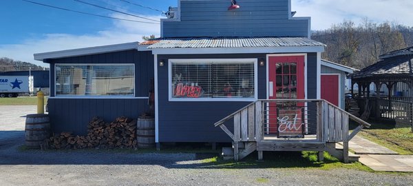 Memphis Street BBQ by null