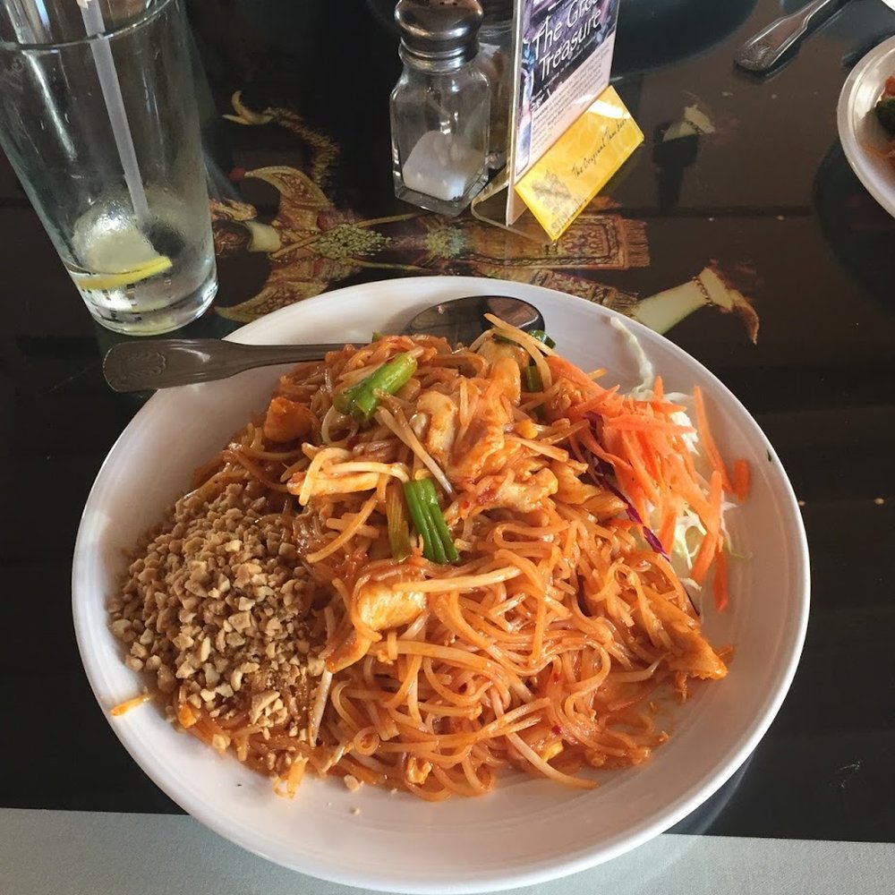 Krua Thai Restaurant - Chicken Pad Thai - Thai Near Me - Monterey, California