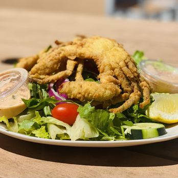 Peck's Old Port Cove - Excellent soft-shell crab appetizer & captains salad with 1000 Island dressing & fresh lemon :)... - Seafood Near Me - Crystal River, Florida Peck's Old Port Cove - Excellent soft-shell crab appetizer & captains salad with 1000 Island dressing & fresh lemon :)... - Seafood Near Me - Crystal River, Florida