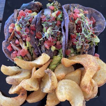 Ula Ula Cafe - The special (teriyaki chicken tacos on purple sweet potatoes tortillas) - Food Trucks Near Me - Wailuku, Hawaii Ula Ula Cafe - The special (teriyaki chicken tacos on purple sweet potatoes tortillas) - Food Trucks Near Me - Wailuku, Hawaii