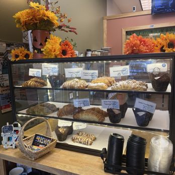 Little Looney - Pastries - Coffee & Tea Near Me - Bishop, California