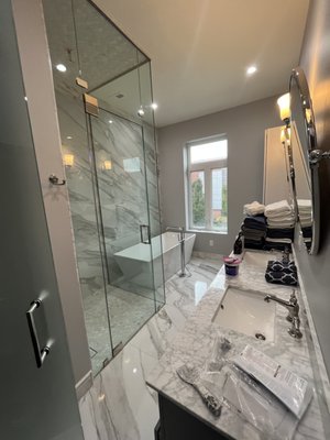 Bathroom Remodeling - With the customer's satisfaction at the center of all we do, here's some of our remodeling projects. Bathroom Remodeling - With the customer's satisfaction at the center of all we do, here's some of our remodeling projects.