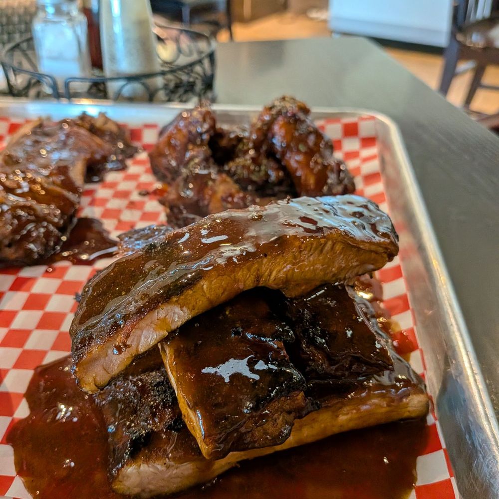 Pig Out Bbq - Ribs and wings - Barbeque Near Me - Pickering, Ontario