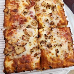 Jet's Pizza - Lunch special