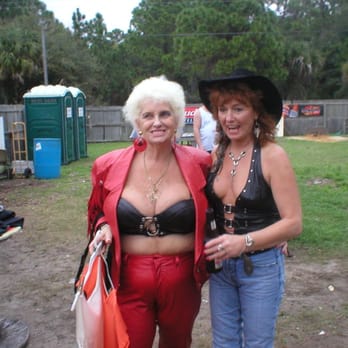 Waldo Farmers and Flea Market - Dollie bought red Ostrich jacket and black leather top from Waldo Flea market vendors. - Farmers Market Near Me - Waldo, Florida