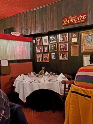 Bamonte's by null