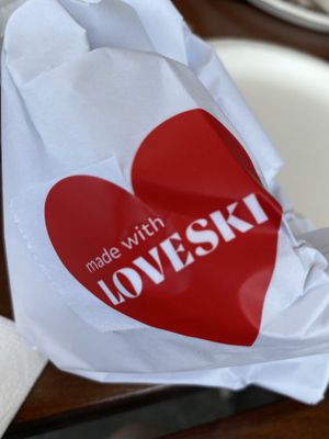 Loveski Deli by null