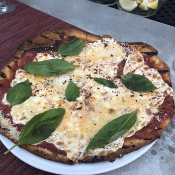 Refinery Rooftop - Margherita Flatbread - Lounges Near Me - New York, New York