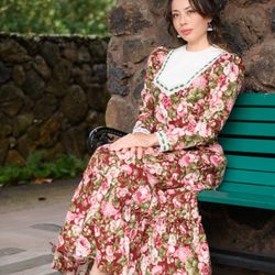 Vintage-inspired Hawaiian muumuus - available for purchase and rental in Waikiki.