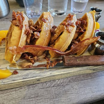 Paradise Pancake House - Chicken and waffles with peaches - Waffles Near Me - Plano, Illinois
