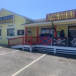 Surfside Casuals - Confederate flag outside store