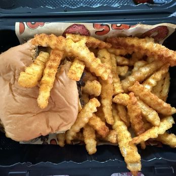 Senders - Baby Smash Burger - Burgers Near Me - San Fernando, California Senders - Baby Smash Burger - Burgers Near Me - San Fernando, California