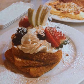 Blue Moon Cafe - Cap'N crunch French toast - Breakfast & Brunch Near Me - Baltimore, Maryland