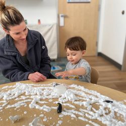 Peekadoodle - Weekly art/sensory classes for toddlers!