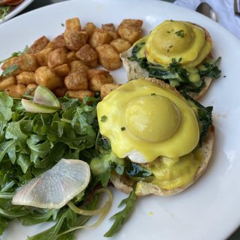 Evviva Breakfast & Lunch - Vegan eggs benedict - Breakfast & Brunch Near Me - Toronto, Ontario Evviva Breakfast & Lunch - Vegan eggs benedict - Breakfast & Brunch Near Me - Toronto, Ontario