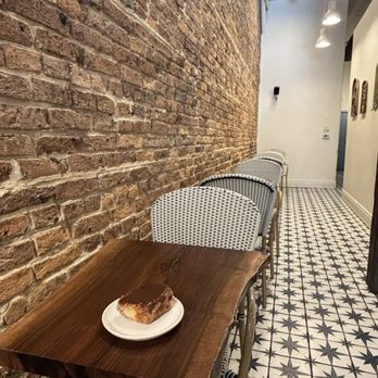 Parlor Doughnuts - Seating - Coffee & Tea Near Me - Pensacola, Florida