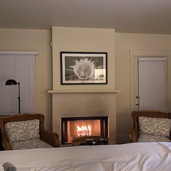 Upham Hotel - Hotels Near Me - Santa Barbara, California
