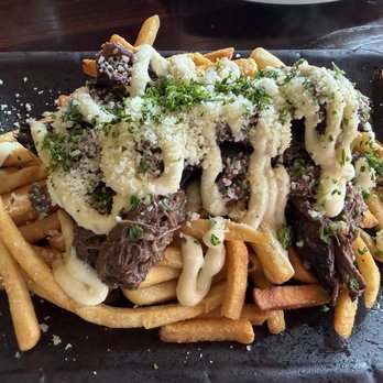 Carpe Diem Restaurant & Bar - Short rib poutine during HH - New American Near Me - Napa, California Carpe Diem Restaurant & Bar - Short rib poutine during HH - New American Near Me - Napa, California