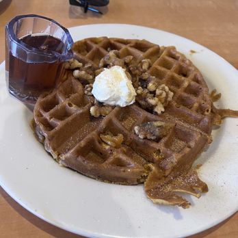 ButtercuP - Pumpkin waffle (seasonal) - Breakfast & Brunch Near Me - Oakland, California