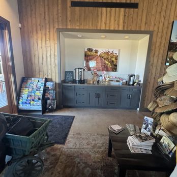 Sun Outdoors Paso Robles - RV Parks Near Me - Paso Robles, California