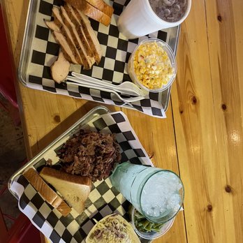 Tyler's Barbeque - Chicken plate and brisket plate - Barbeque Near Me - Amarillo, Texas Tyler's Barbeque - Chicken plate and brisket plate - Barbeque Near Me - Amarillo, Texas