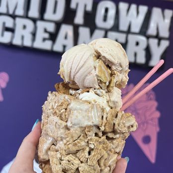 Midtown Creamery - Cinnamon Toast Crunch Cereal Bowl with Ave Maria Ice Cream - Desserts Near Me - Miami, Florida Midtown Creamery - Cinnamon Toast Crunch Cereal Bowl with Ave Maria Ice Cream - Desserts Near Me - Miami, Florida