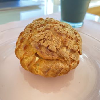 AlimamaTea - Matcha Cream Puff - Desserts Near Me - New York, New York
