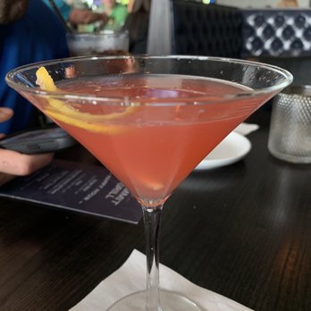 Summit Grill - Cosmopolitan - American Near Me - Gladstone, Missouri Summit Grill - Cosmopolitan - American Near Me - Gladstone, Missouri