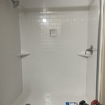 Dreamstyle Remodeling - a shower in a bathroom - General Contractors Near Me Dreamstyle Remodeling - a shower in a bathroom - General Contractors Near Me