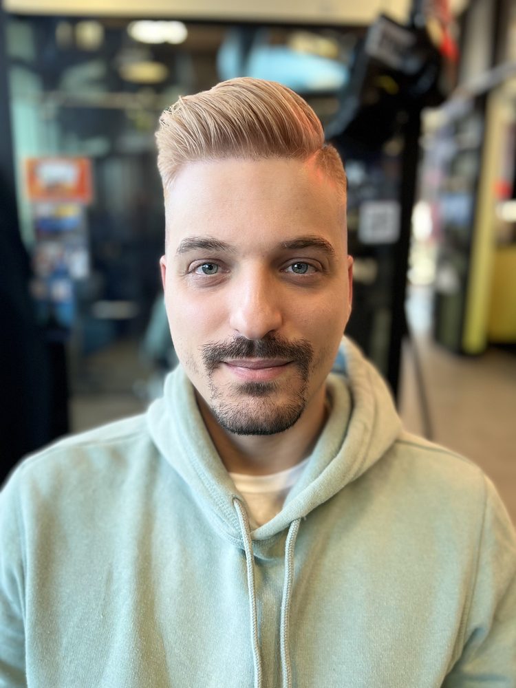 Lady Jane’s Haircuts for Men 4