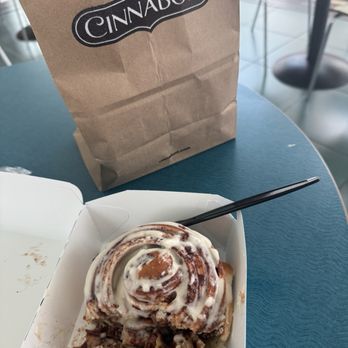 Cinnabon - Bakeries Near Me - Northridge, California