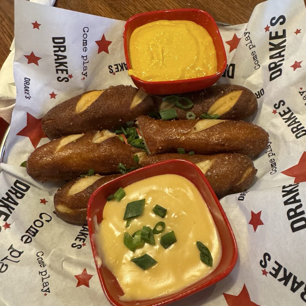 Warm Pretzels & Beer Cheese