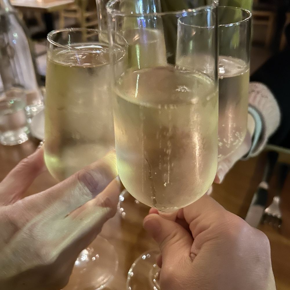 Sparkling wine Sparkling wine