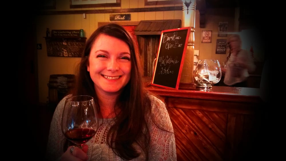 E’S SOUTHERN PASS EVENT CENTER & WEDDING VENUE Updated August 2024 3701 N Interstate Hwy 45