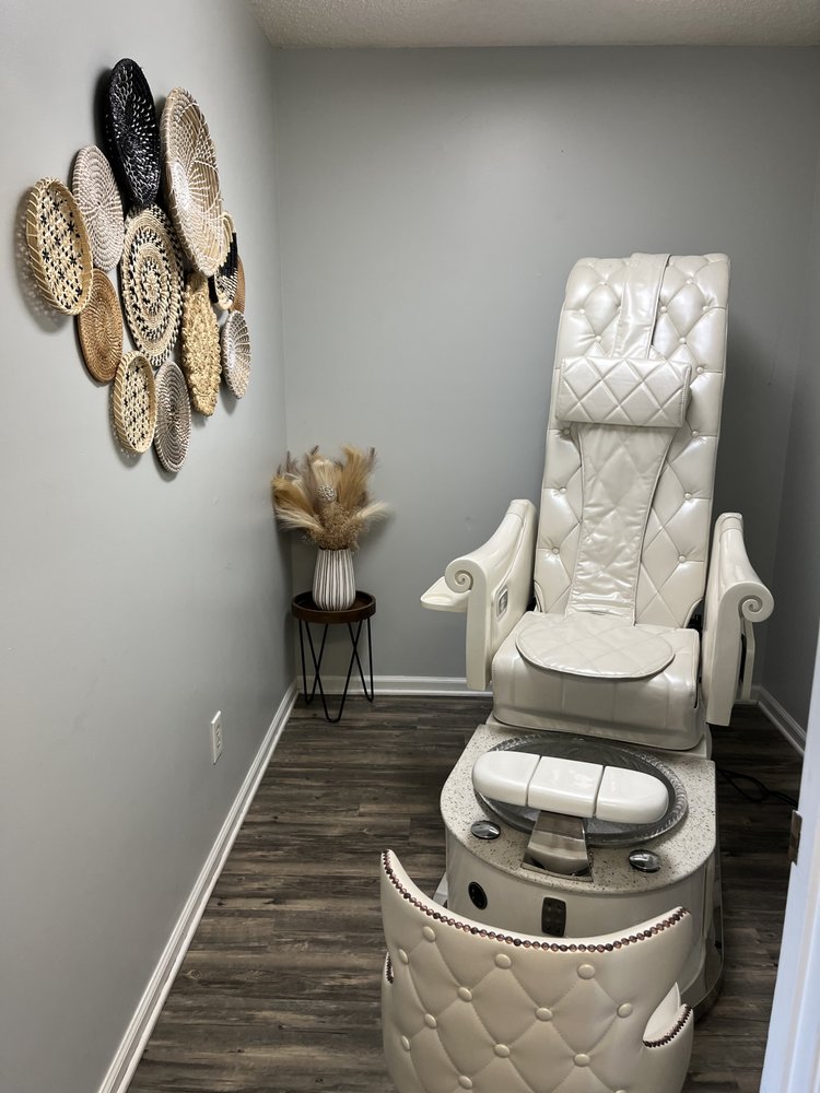 HAIR COMPANY 28 Photos 304 Randolph St, Thomasville