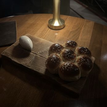 Verse - Hokkaido milk buns - Seafood Near Me - Toluca Lake, California Verse - Hokkaido milk buns - Seafood Near Me - Toluca Lake, California