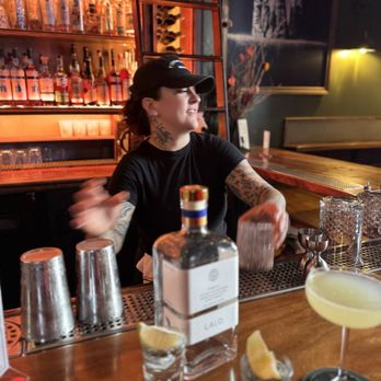 The Summer Place - Top notch bartenders. - Dive Bars Near Me - San Francisco, California The Summer Place - Top notch bartenders. - Dive Bars Near Me - San Francisco, California